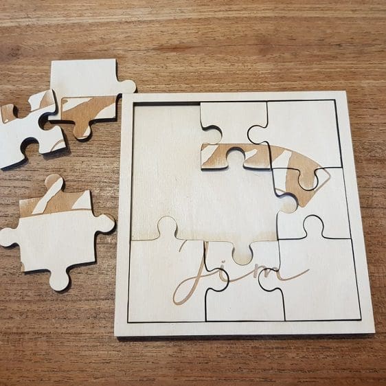 Houten puzzel 9 stukjes met naam