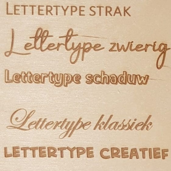 Lettertypes Handmade Hout