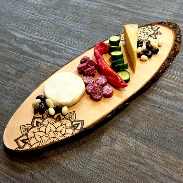 Borrelplank ovaal 65 cm met boomschors
