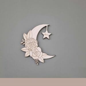 maanhanger met bloemen Maanhanger met bloemen