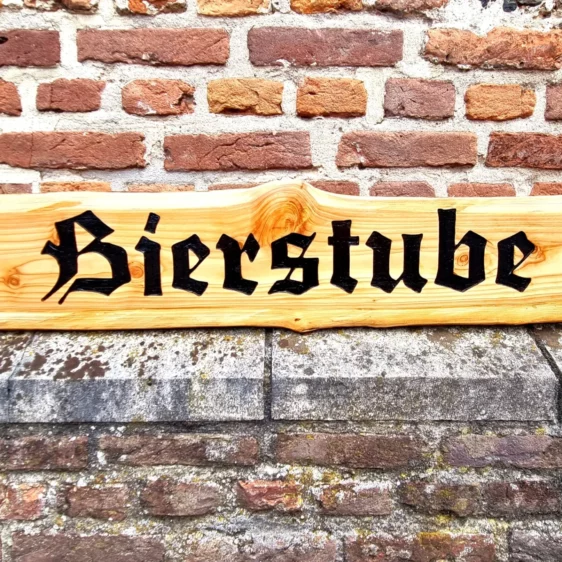 bord voor binnen en buiten gefreesd geschilderd