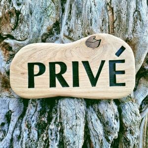 Gefreesd eiken bord organisch Houten bewegwijzering 06 Gefreesd eiken bord organisch Houten bewegwijzering